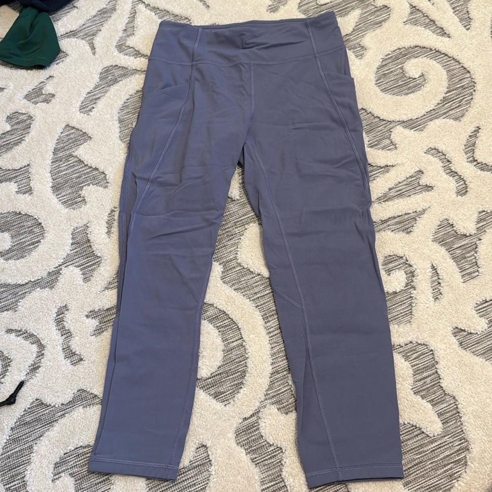 Lululemon Invigorate High-Rise Crop 23”